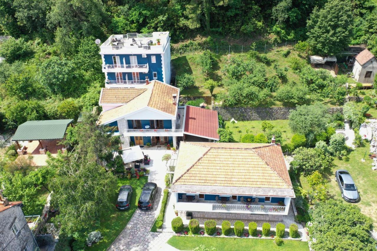Apartments Ivanovic Котор Екстериор снимка