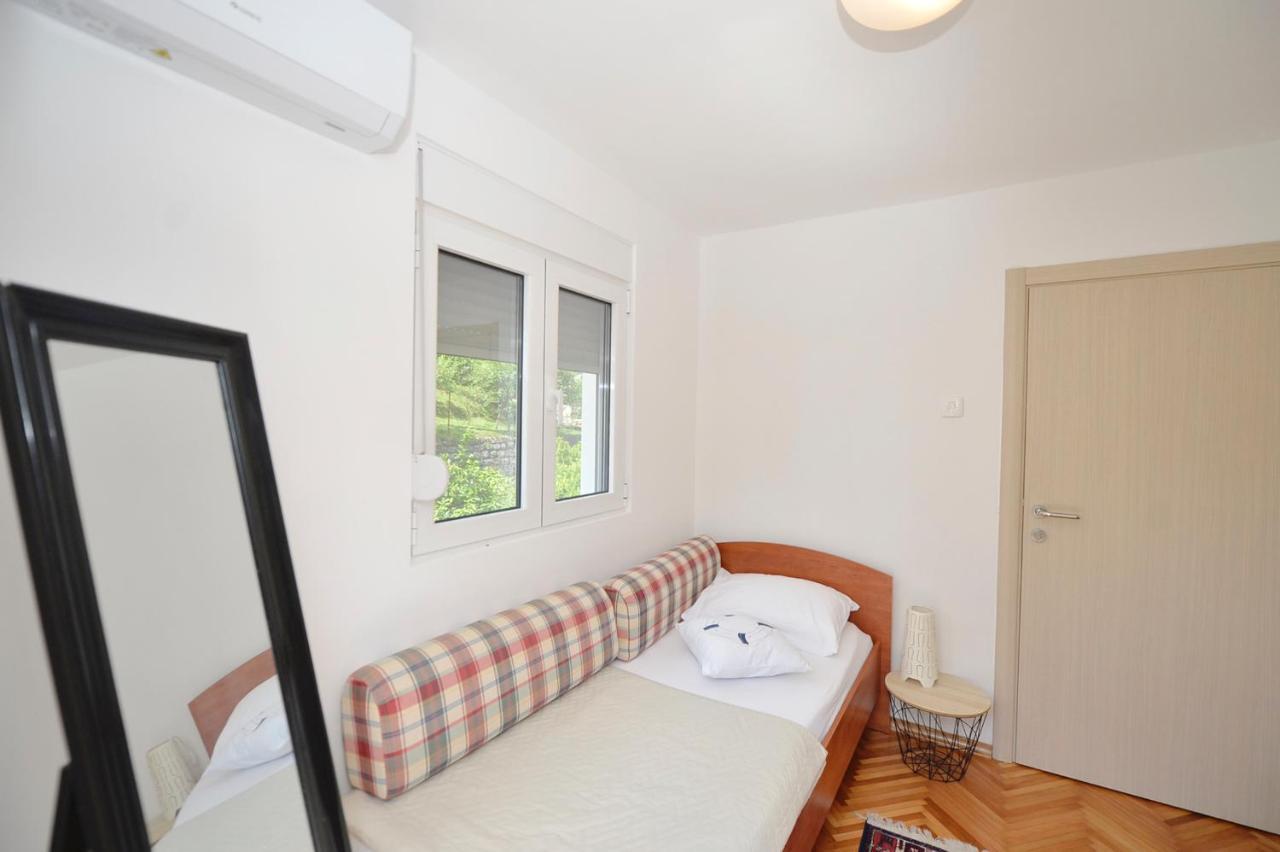 Apartments Ivanovic Котор Екстериор снимка