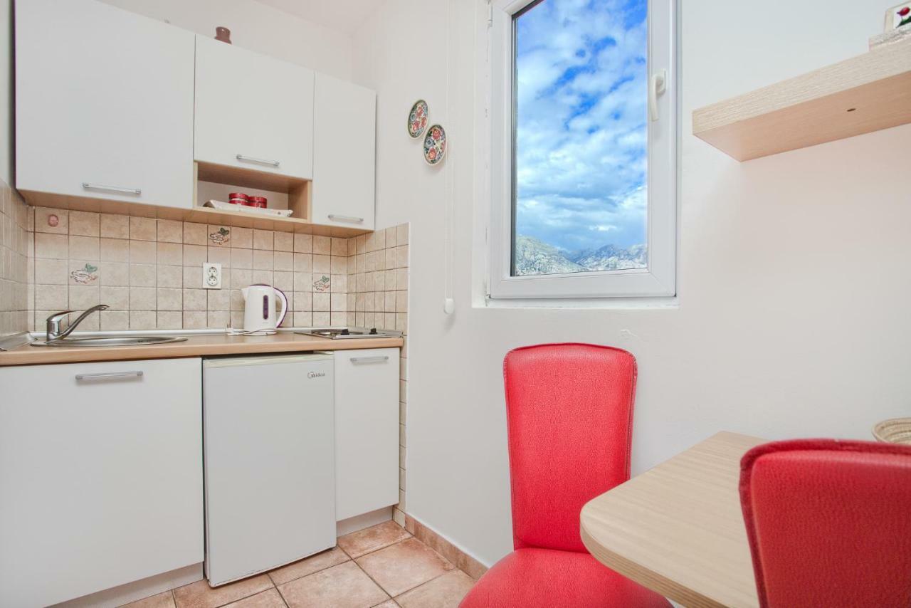 Apartments Ivanovic Котор Екстериор снимка