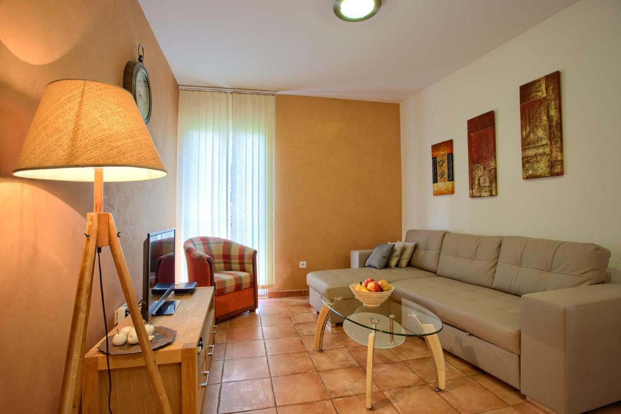 Apartments Ivanovic Котор Екстериор снимка