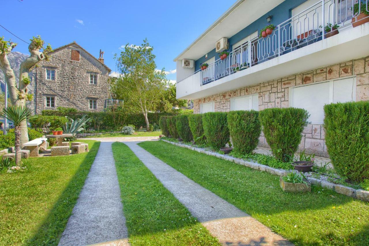 Apartments Ivanovic Котор Екстериор снимка